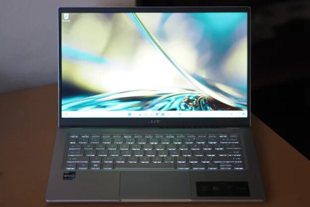 Acer Swift 3 (2022) огляд